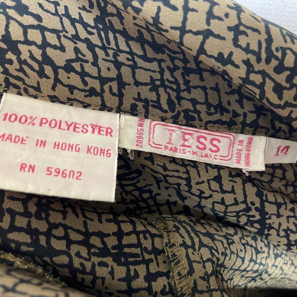 Vintage Blouse  Pleated Shoulder pads Hidden  Button Down Size 14 - Picture 13 of 13